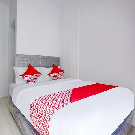 Oyo 3279 Joy Residence Самаринда Екстериор снимка
