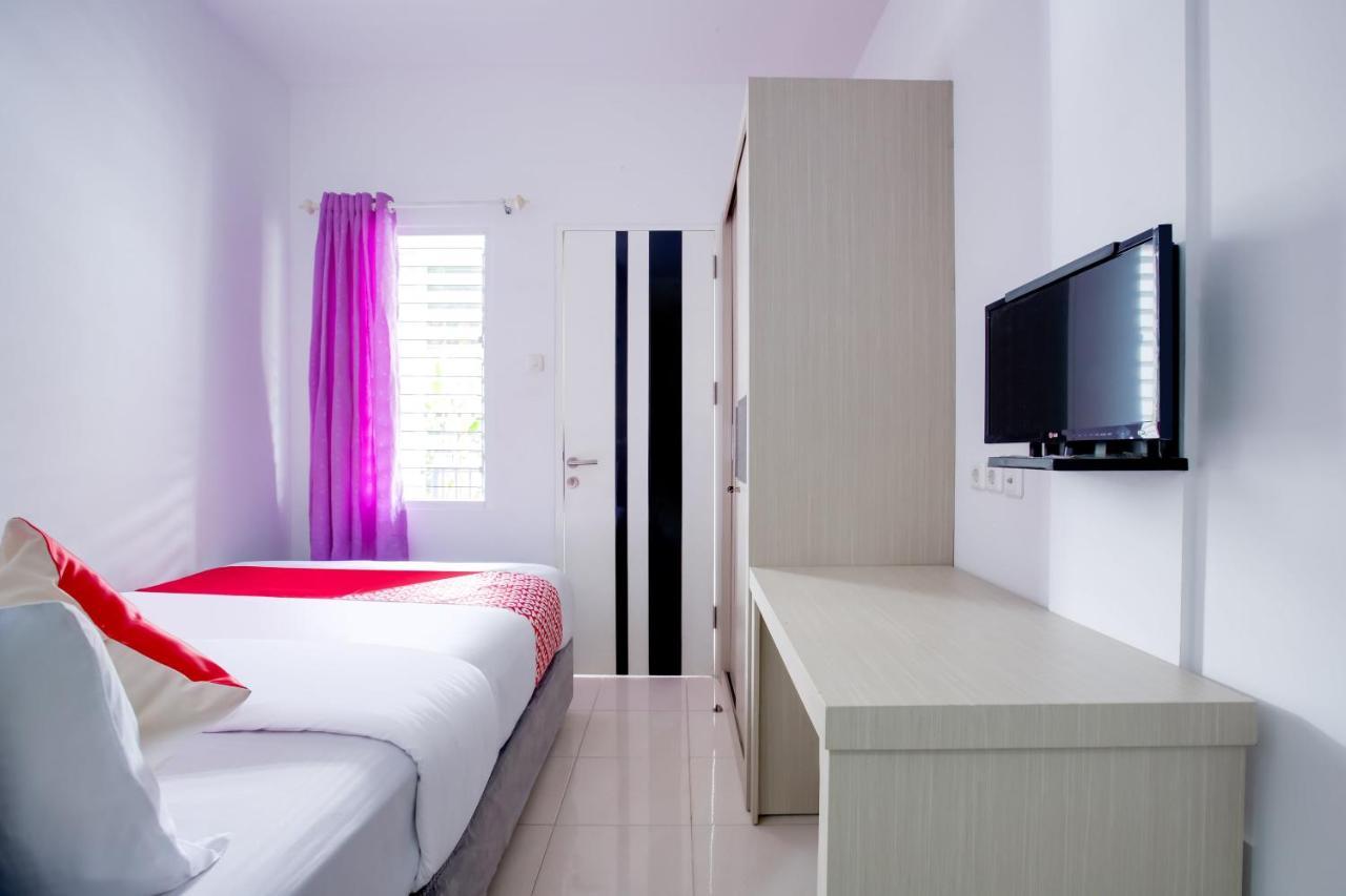 Oyo 3279 Joy Residence Самаринда Екстериор снимка
