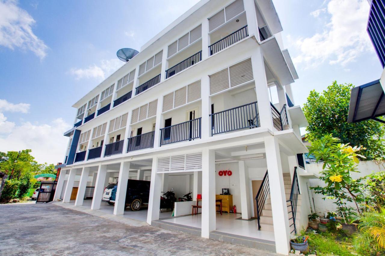 Oyo 3279 Joy Residence Самаринда Екстериор снимка